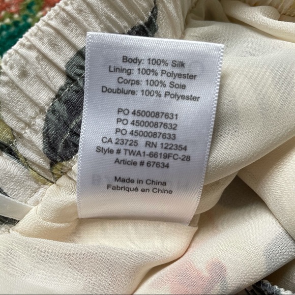 Babaton Floral Silk Shorts Lined Elastic Waist 6 - Picture 4 of 8